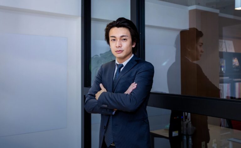 【マラリアで死にかけたCEOインタビュー】<br>日本発のコミュニケーションSaaSで世界へ